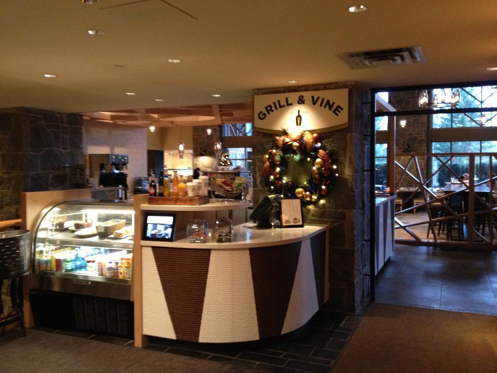 The Westin By Latour Aparthotel Whistler Exteriör bild