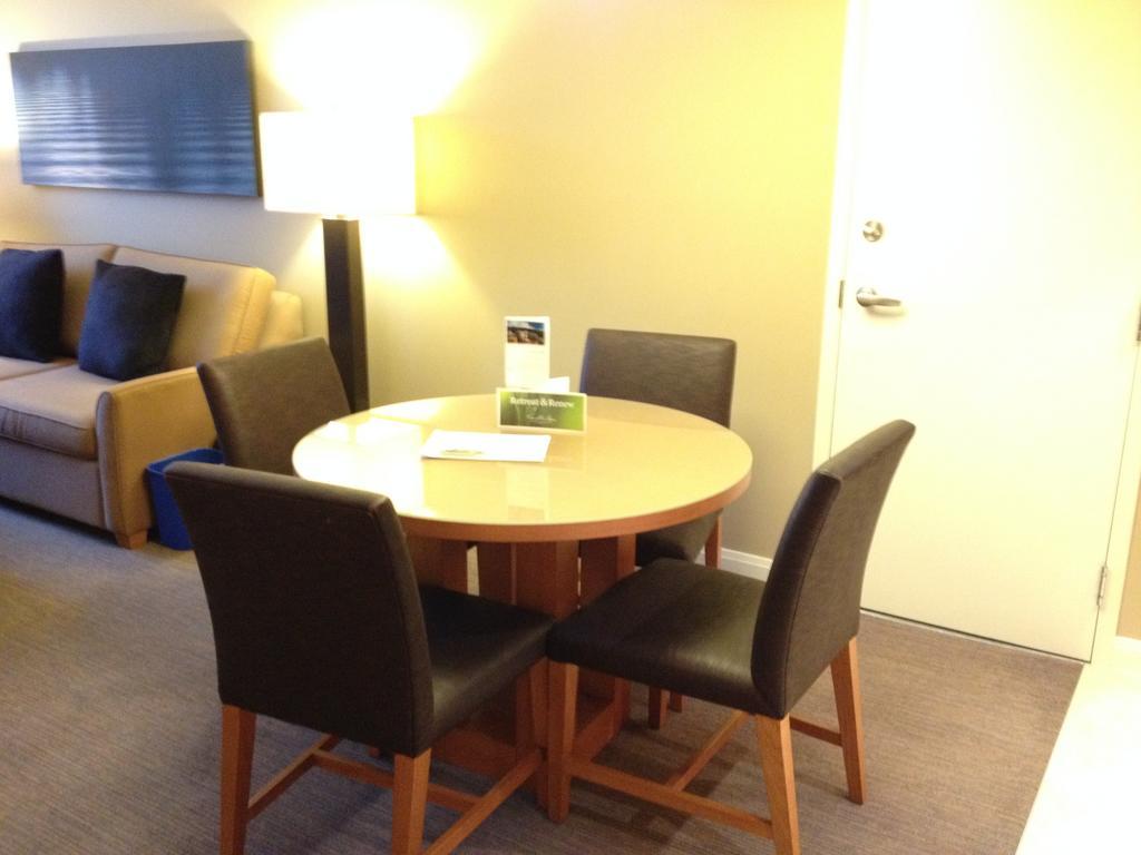 The Westin By Latour Aparthotel Whistler Rum bild